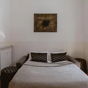 a-world-aparts-504-corso.it-romehotels.com/